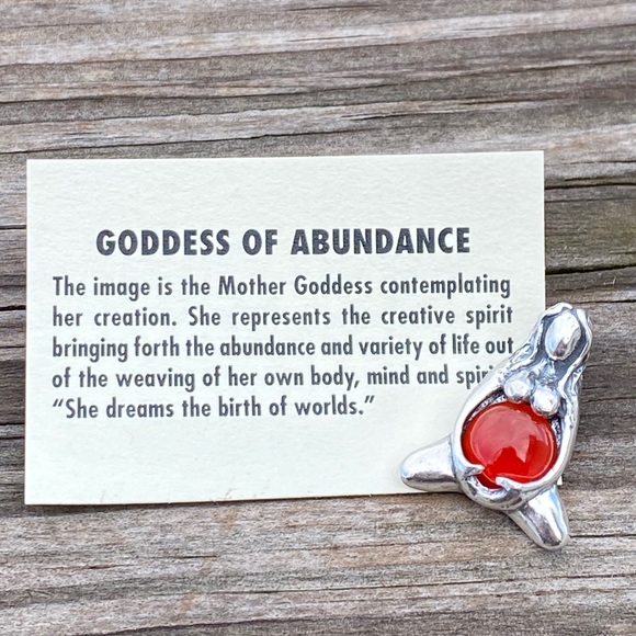 Goddess of Abundance Pendant .925 Sterling Silver w/ genuine Carnelian gem USA - Picture 2 of 13